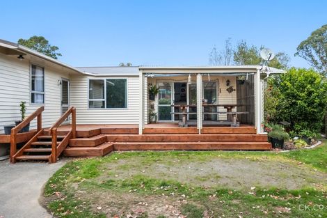 Photo of property in 4 Speargrass Grove, Timberlea, Upper Hutt, 5018