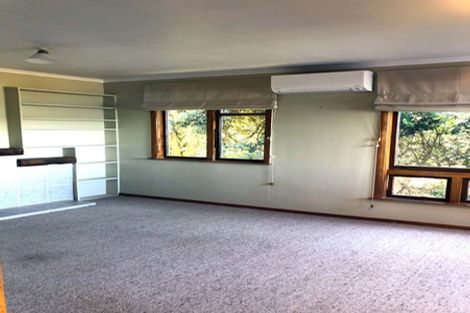 Photo of property in 1 Howard Road, Point Howard, Lower Hutt, 5013