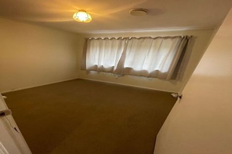 Photo of property in 9 Hamblyn Place, Ranui, Auckland, 0612