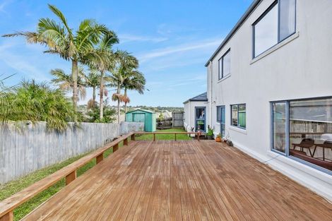 Photo of property in 12 Roy Maloney Drive, Henderson, Auckland, 0612