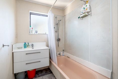 Photo of property in 41 Harrison Street West, Featherston, 5710