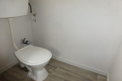 Photo of property in 17 Shortland Street, Wainoni, Christchurch, 8061