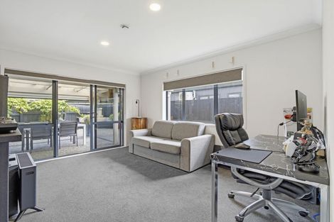 Photo of property in 16a Bullmore Place, Pukehangi, Rotorua, 3015