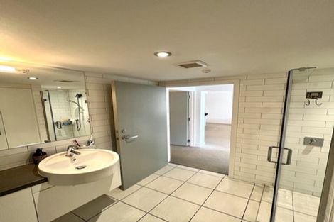 Photo of property in The Capital, 14/370 Oriental Parade, Oriental Bay, Wellington, 6011