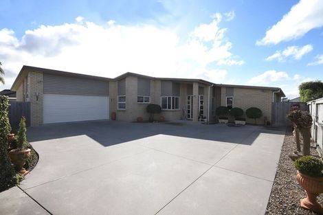 Photo of property in 15 Satchmo Place, Rototuna North, Hamilton, 3210