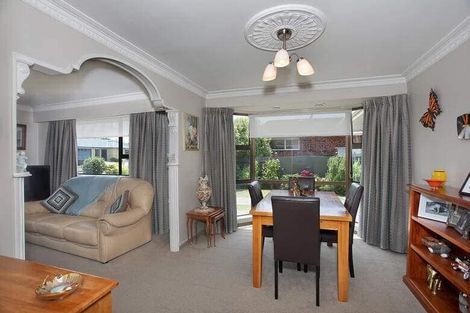 Photo of property in 43 Cedar Crescent, Feilding, 4702