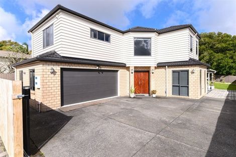 Photo of property in 99a Awaroa Road, Sunnyvale, Auckland, 0612