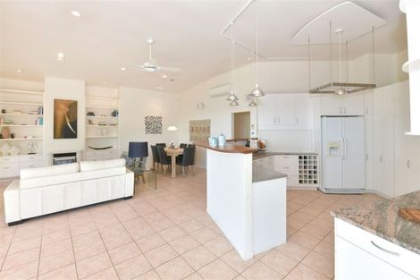 Photo of property in 20 Pacific Parade, Army Bay, Whangaparaoa, 0930