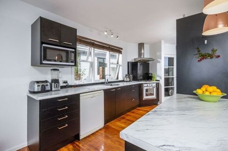 Photo of property in 1/818 East Coast Road, Oteha, Auckland, 0630