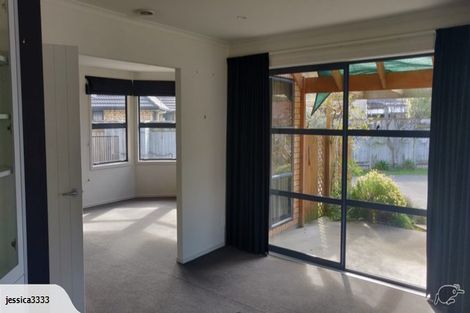 Photo of property in 99a Schnell Drive, Kelvin Grove, Palmerston North, 4414