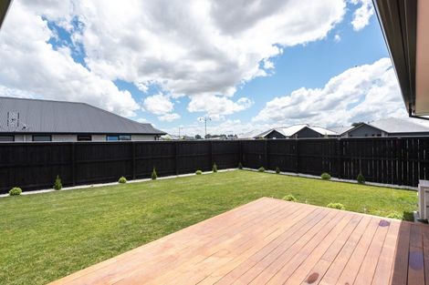 Photo of property in 160 Shillingford Boulevard, Rolleston, 7615