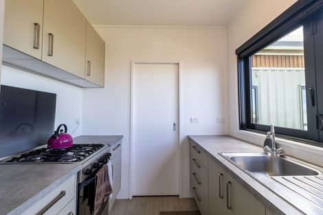 Photo of property in 54 Rotomanu Rise, Western Lake, Featherston, 5773