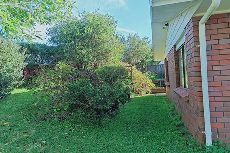 Photo of property in 24 Dianne Louise Drive, Half Moon Bay, Auckland, 2012