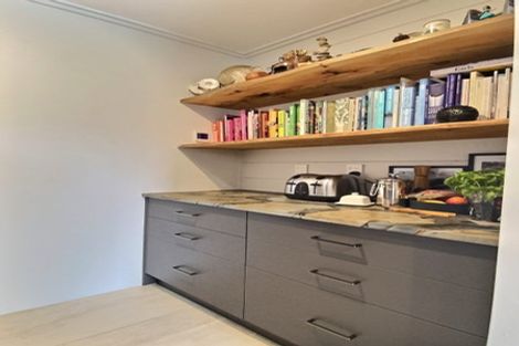 Photo of property in 37 Kawerau Avenue, Devonport, Auckland, 0624