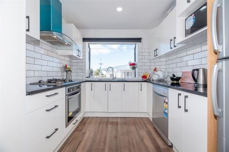 Photo of property in 3a Aotea Road, Glen Eden, Auckland, 0602