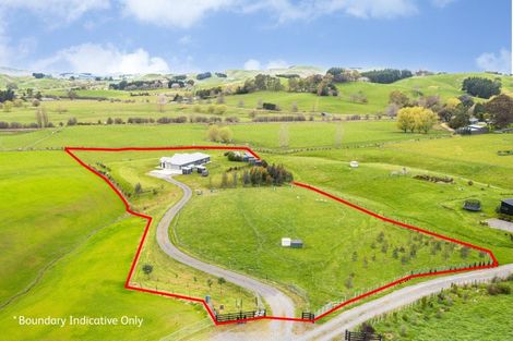 Photo of property in 52 Highlands Drive, Waipawa, 4210
