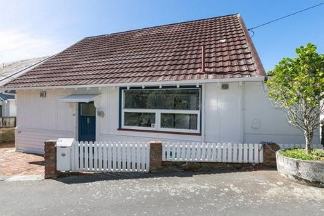 Photo of property in 35 Raroa Road, Kelburn, Wellington, 6012
