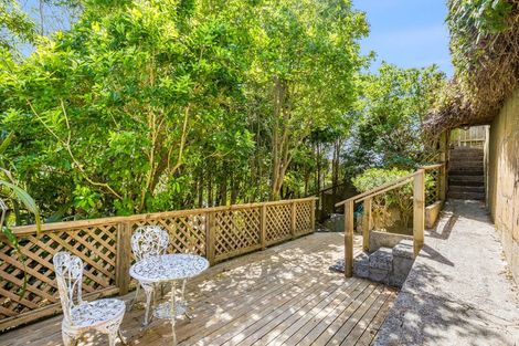 Photo of property in 97 Northland Road, Northland, Wellington, 6012