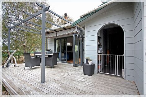 Photo of property in 332 Foxton Shannon Road, Foxton, 4893