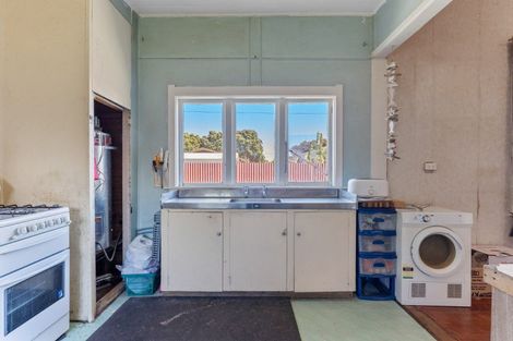 Photo of property in 59 Bignell Street, Gonville, Whanganui, 4501