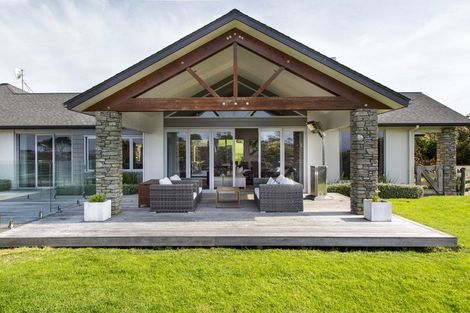 Photo of property in 143c Tuparekura Road, South Head, Helensville, 0874