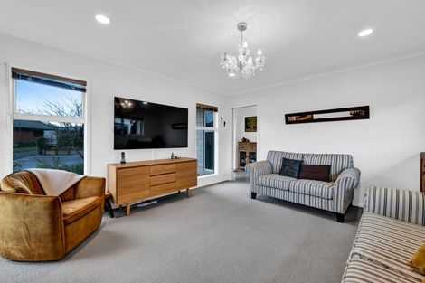 Photo of property in 2a Margaret Alice Close, Whalers Gate, New Plymouth, 4310