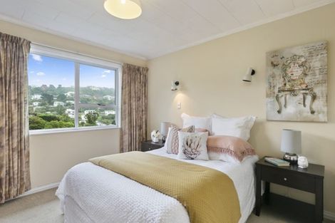 Photo of property in 21 Southern Cross Crescent, Island Bay, Wellington, 6023