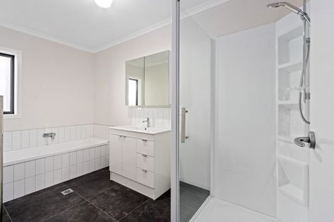 Photo of property in 5 Jeffares Place, Taradale, Napier, 4112