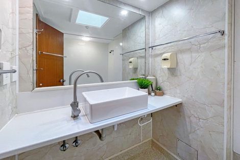 Photo of property in Sharella Living, 20 Glenmore Street, Thorndon, Wellington, 6011