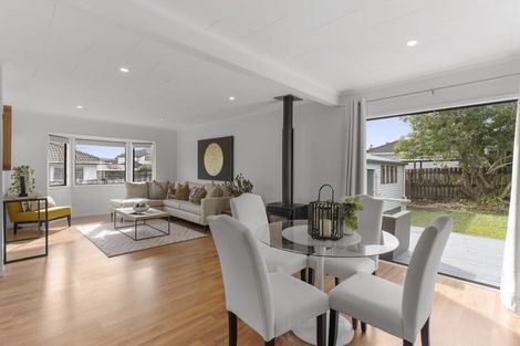 Photo of property in 91 Santiago Crescent, Unsworth Heights, Auckland, 0632