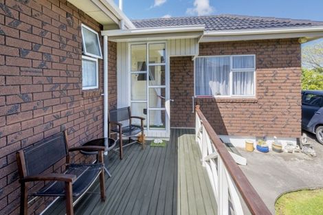 Photo of property in 37 Bowen Street, Levin, 5510