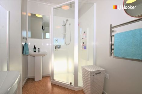 Photo of property in 27 Mold Street, Middlemarch, 9596