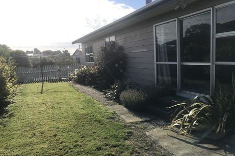 Photo of property in 44 Wicklow Street, Clifton, Invercargill, 9812