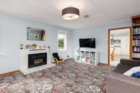 Photo of property in 15 Oxford Street, Waimate, 7924