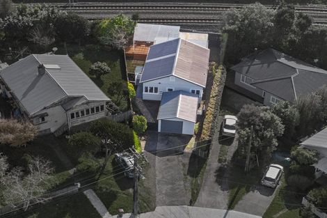 Photo of property in 24a Tahi Terrace, Glen Eden, Auckland, 0602