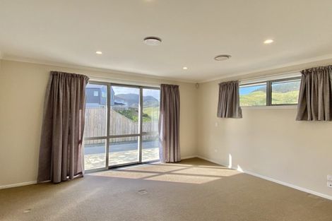 Photo of property in 106 Melksham Drive, Churton Park, Wellington, 6037