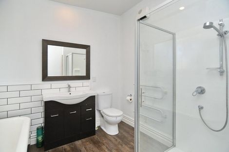 Photo of property in 98 Hargood Street, Woolston, Christchurch, 8062