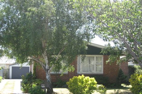Photo of property in 39 Bickerton Street, Wainoni, Christchurch, 8061