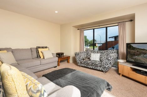Photo of property in 22 Madeleine Terrace, Papamoa Beach, Papamoa, 3118
