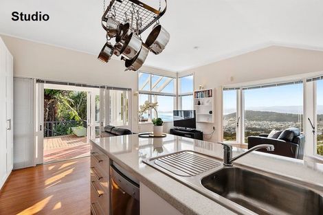 Photo of property in 39 Karepa Street, Brooklyn, Wellington, 6021