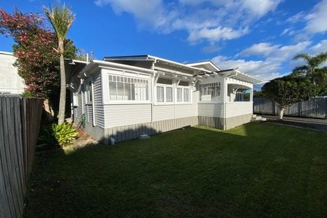Photo of property in 49a Brandon Road, Glen Eden, Auckland, 0602