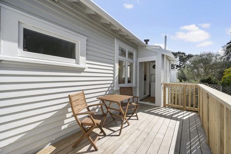 Photo of property in 171 Derwent Street, Island Bay, Wellington, 6023