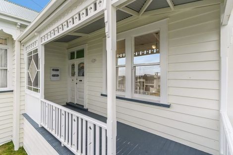 Photo of property in 5 Mariposa Crescent, Birkenhead, Auckland, 0626