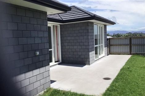 Photo of property in 84 Bert Wall Drive, Omokoroa, 3114