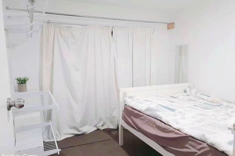 Photo of property in 3/3 Tralee Place, Hillcrest, Hamilton, 3216