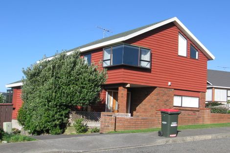 Photo of property in 13 Maywood Grove, Churton Park, Wellington, 6037