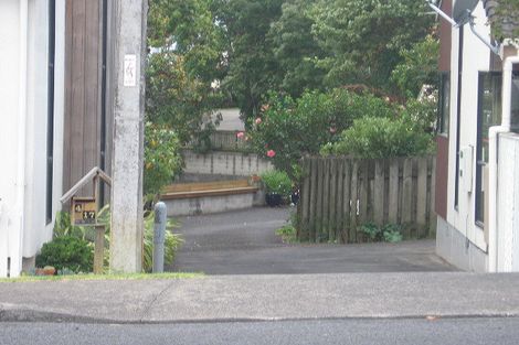 Photo of property in 1/17 Waterloo Road, Milford, Auckland, 0620