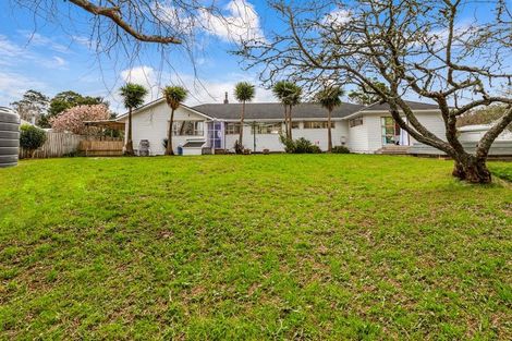 Photo of property in 40 Waikoukou Valley Road, Waimauku, 0812