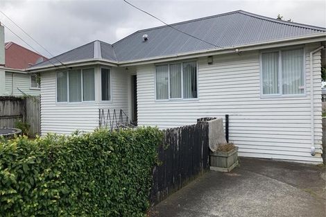 Photo of property in 280 Puhinui Road, Papatoetoe, Auckland, 2025