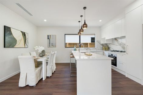 Photo of property in 52 Whakairo Crescent, Gulf Harbour, Whangaparaoa, 0930